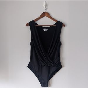 NWOT Black Deep V Neck Ruffle Bodysuit Size XL Urban Outfitters